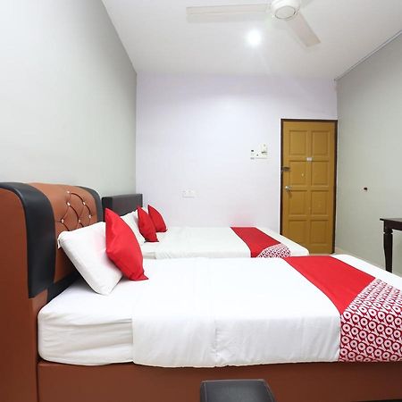 Oyo 89452 Best Eastern Hotel Kota Bharu Esterno foto