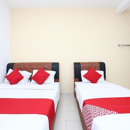 Oyo 89452 Best Eastern Hotel Kota Bharu Esterno foto