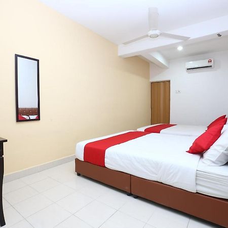 Oyo 89452 Best Eastern Hotel Kota Bharu Esterno foto