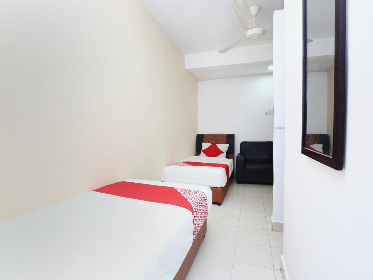 Oyo 89452 Best Eastern Hotel Kota Bharu Esterno foto